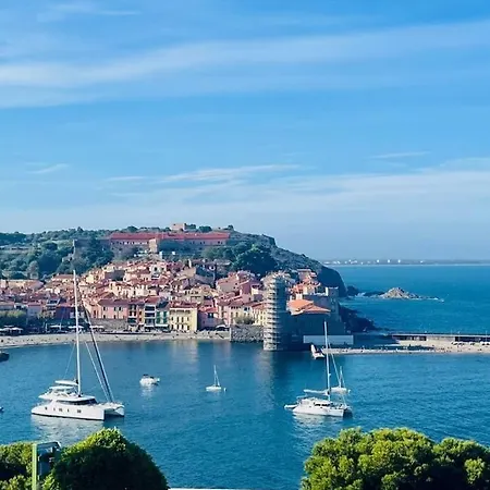 Vue Exceptionnelle Sur La Baie De * Collioure