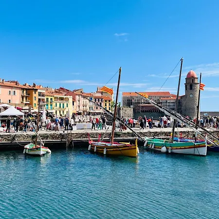 Vue Exceptionnelle Sur La Baie De *