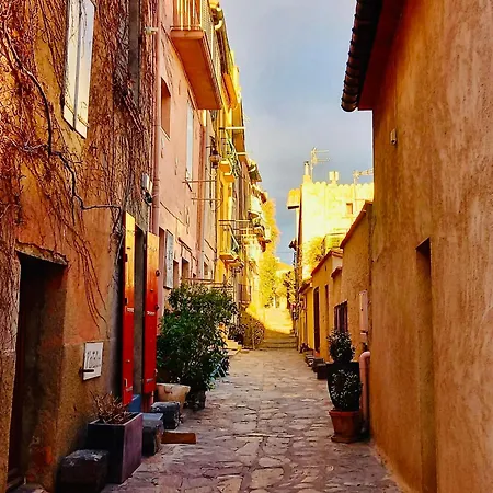 Vue Exceptionnelle Sur La Baie De Collioure