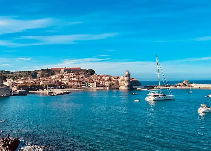 Vue Exceptionnelle Sur La Baie De * Collioure